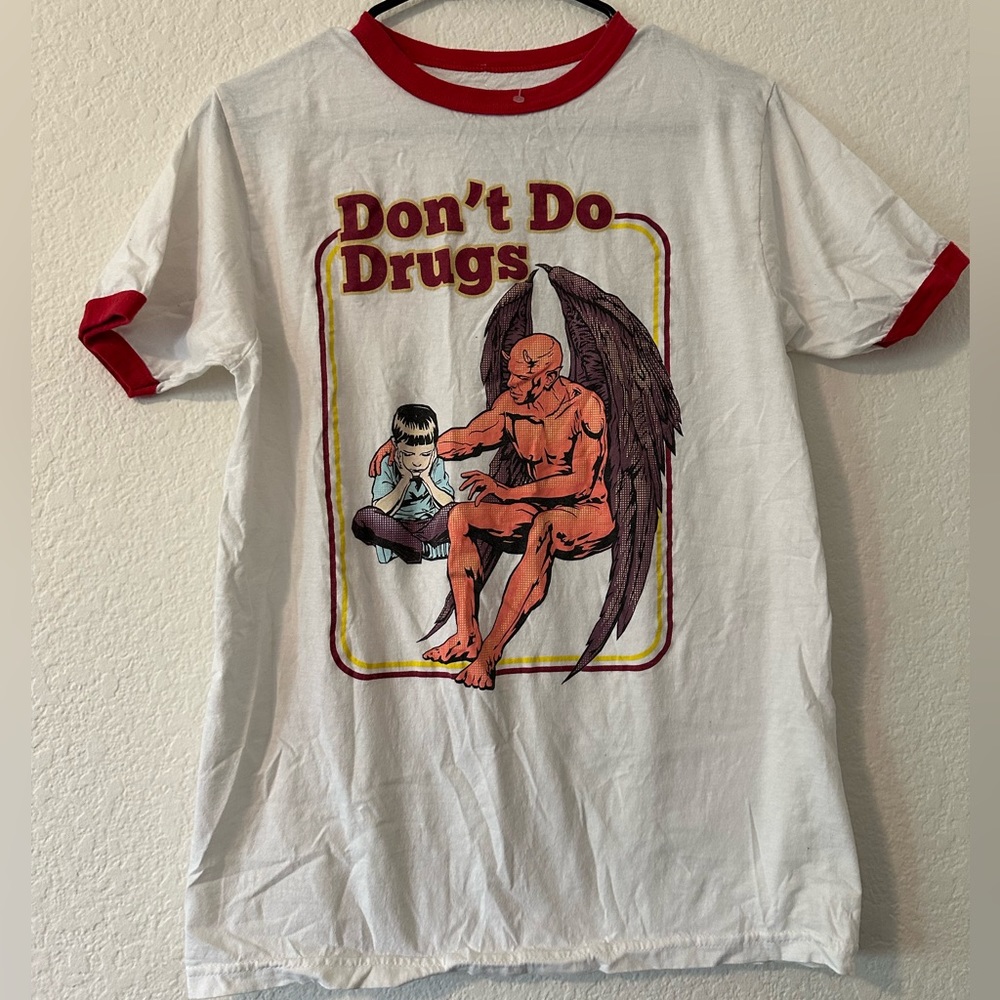 Hot Topic Don’t do drugs Ringer Tee